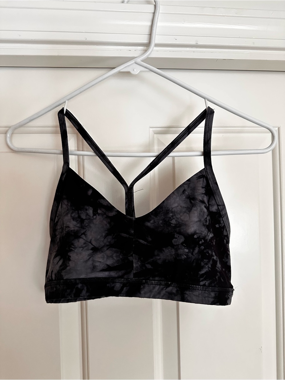 Fleo Black Tie-Dye Racerback Sports Bra